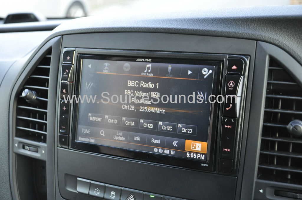 Mercedes Vito 2015 Digital TV upgrade 007