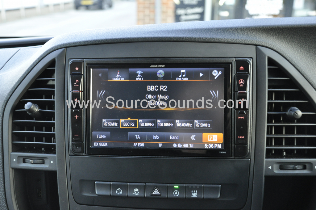 Mercedes Vito 2015 reverse camera upgrade 005