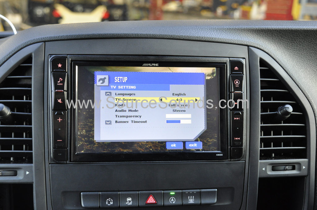 Mercedes Vito 2015 reverse camera upgrade 006