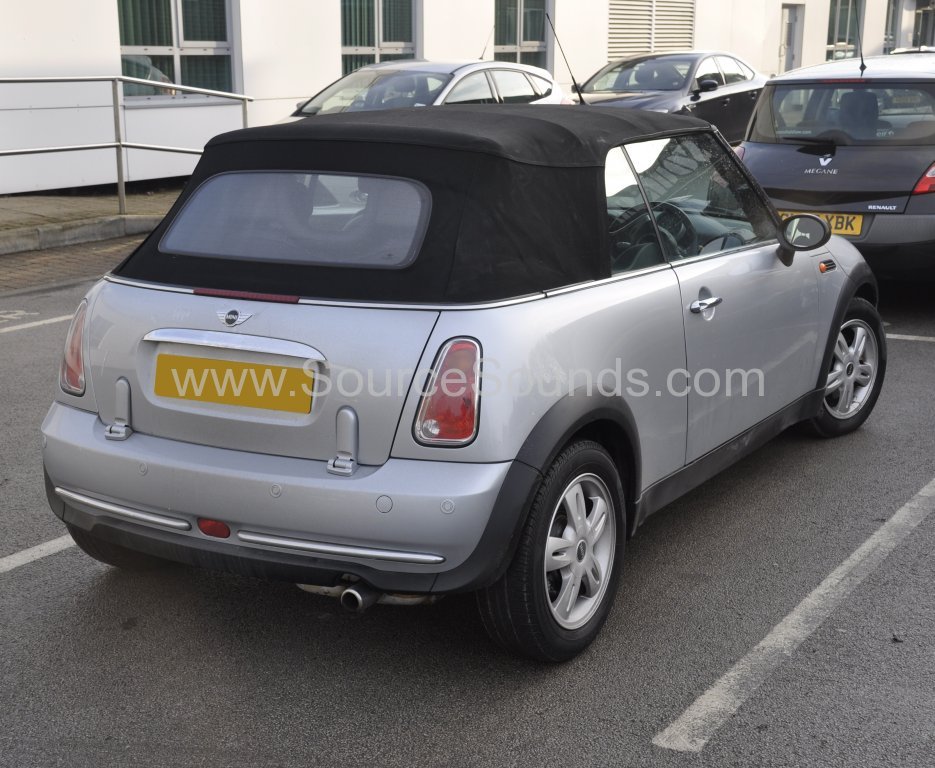 Mini Cabriolet 2006 stereo upgrade 002