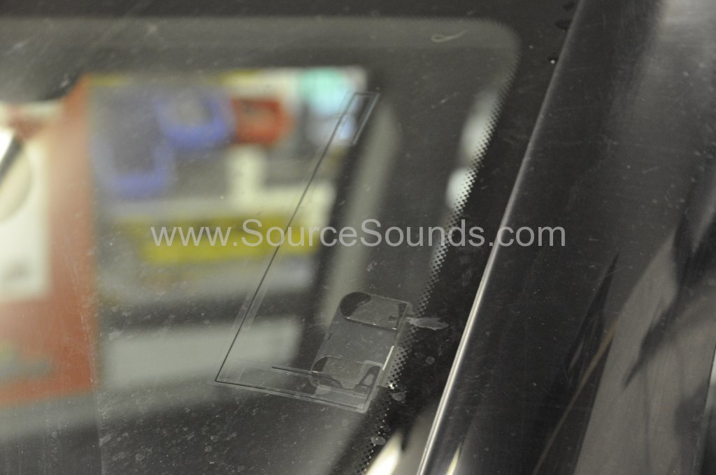 BMW Mini Cooper 2003 DAB radio upgrade 006