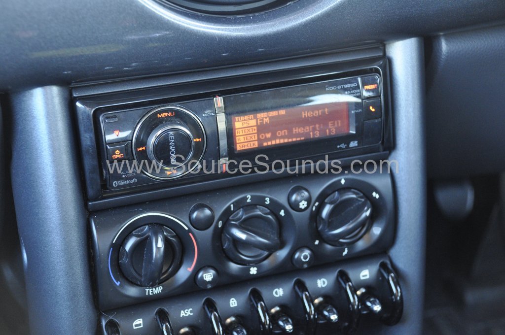 Mini Cooper 2003 stereo upgrade 006