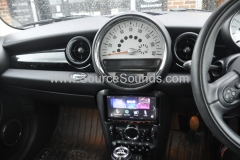 BMW Mini Cooper 2012 DAB screen upgrade 004