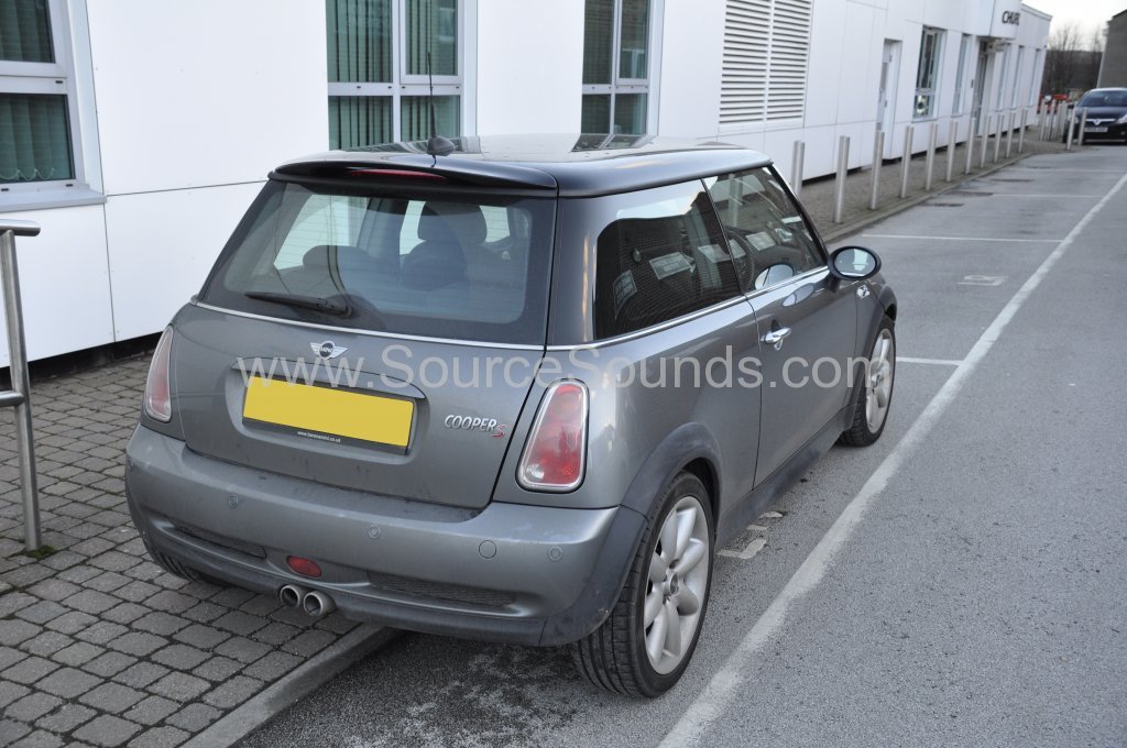 Mini Cooper S 2004 stereo upgrade 002