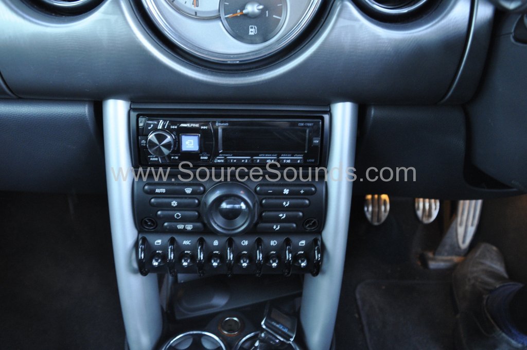Mini Cooper S 2004 stereo upgrade 004