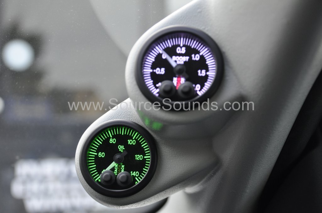 Mitsubishi Evo 10 2014 a pillar gauges 008