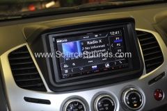 Mitsubishi L200 2015 DAB screen 006