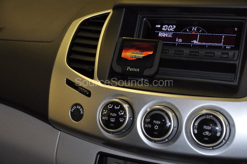 mitsubishi-l200-trojan-2012-bluetooth-upgrade-004