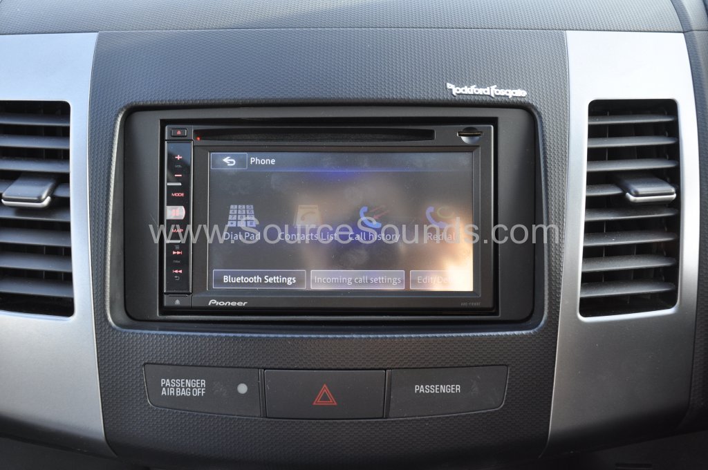 Mitsubishi Outlander 2007 navigation upgrade 008