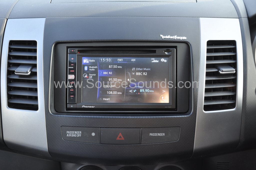 Mitsubishi_Outlander_2007_navigation_upgrade Source Sounds