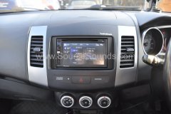 Mitsubishi Outlander 2007 navigation upgrade 005