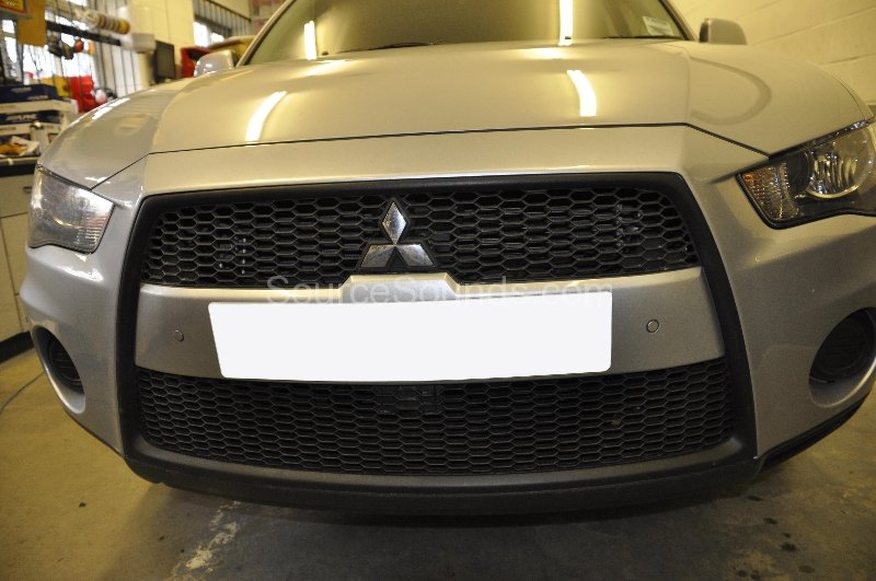 mitsubishi-outlander-2012-parking-sensor-upgrade-002