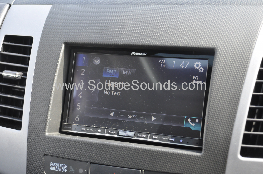 Misubishi Outlander GX4 2010 DAB upgrade 006