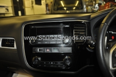 Mitsubishi Outlander Phev 2015 DAB upgrade 003