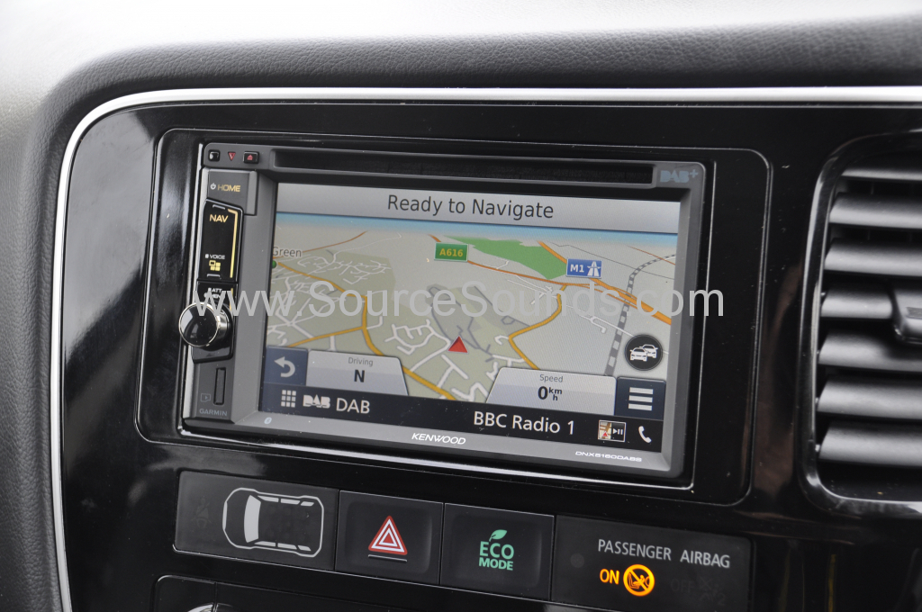 Mitsubishi Outlander Phev 2015 navi upgrade 008