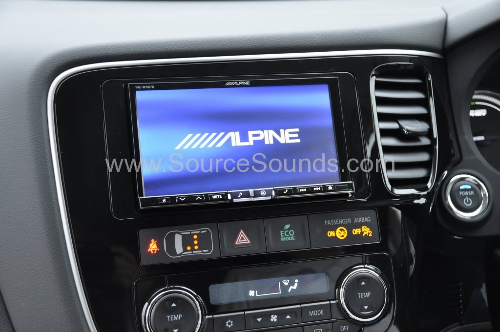 Mitsubishi Outlander PHEV 2015 navigation upgrade 005.JPG