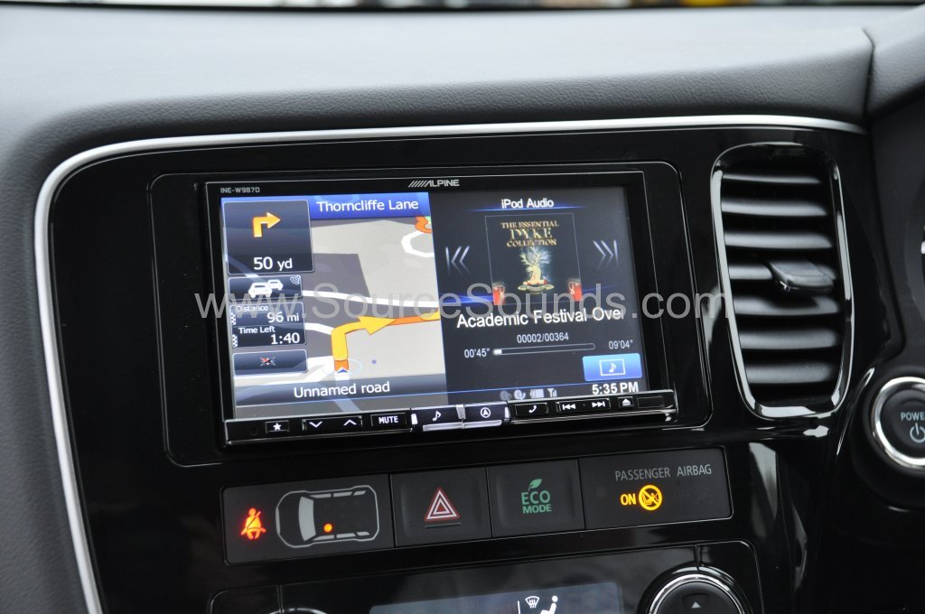 Mitsubishi Outlander PHEV 2015 navigation upgrade 007.JPG