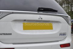 Mitsubishi Outlander PHEV 2015 reverse camera upgrade 010.JPG