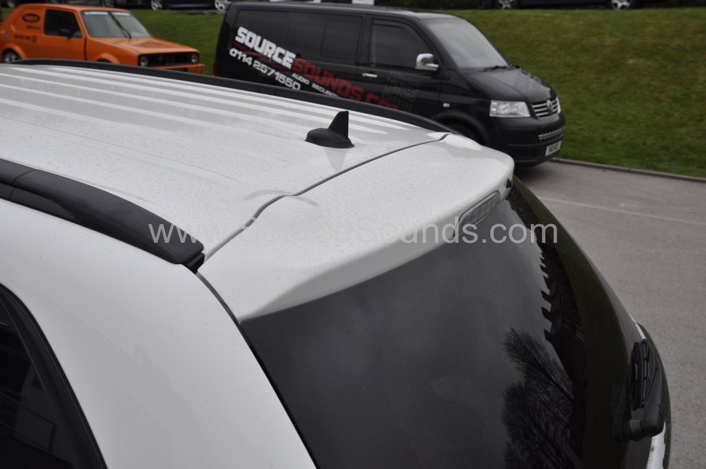Mitsubishi Outlander PHEV 2015 shark fin aerial upgrade 003.JPG