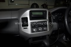 Mitsubishi Shogun 2004 DAB upgrade 003