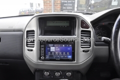 Mitsubishi Shogun 2006 navigation upgrade 005