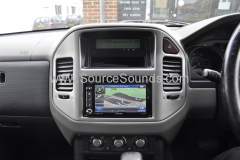 Mitsubishi Shogun 2006 navigation upgrade 006
