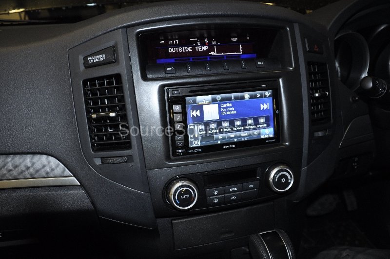 mitsubishi-shogun-2011-navigation-upgrade-004 mitsubishi-shogun-2011-navigation-upgrade-004