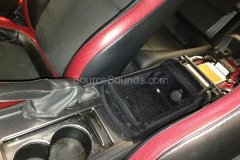 nissan-gtr-r35-2010-ipod-mount-004