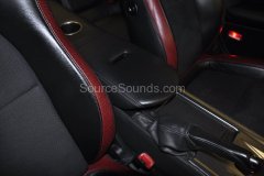 nissan-gtr-r35-2010-ipod-mount-005