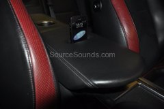 nissan-gtr-r35-2010-ipod-mount-007