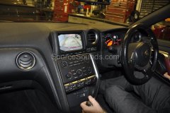 nissan-gtr-r35-2010-reverse-camera-upgrade-002