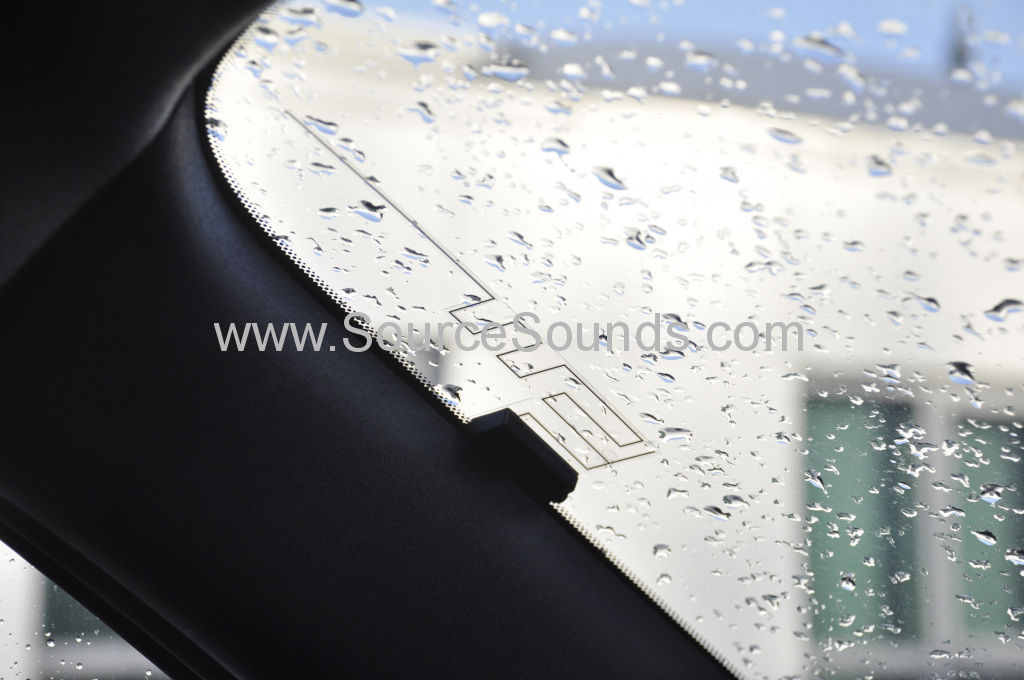 Nissan Juke 2013 DMX unit and camera retention 009