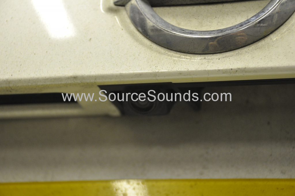 Nissan Juke 2015 reverse camera upgrade 004