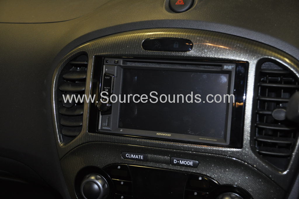 Nissan Juke 2015 reverse camera upgrade 005