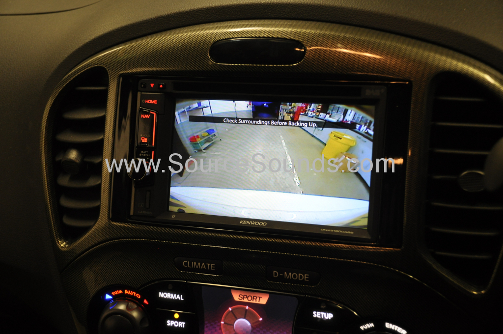 Nissan Juke 2015 reverse camera upgrade 008
