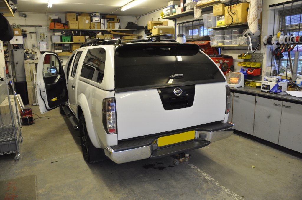 Nissan Navara 2006 reverse camera upgrade 002