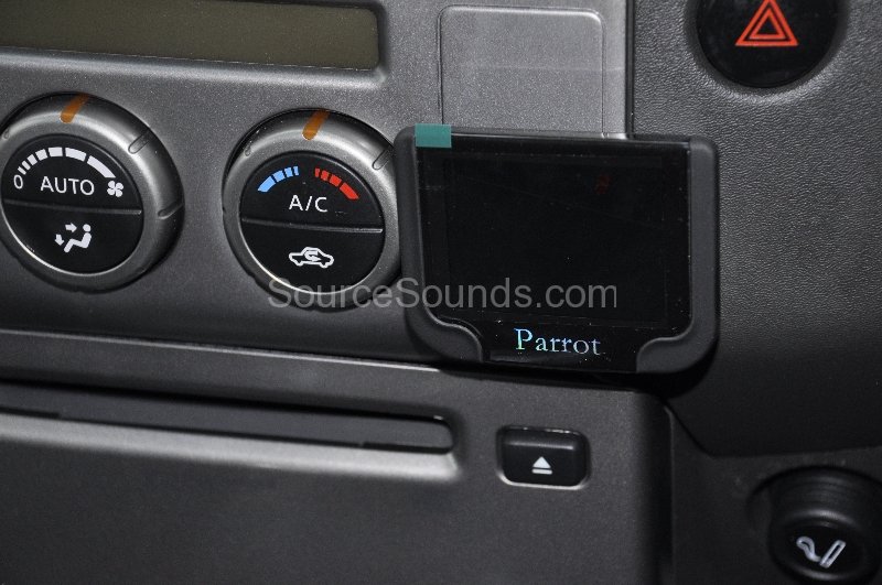 nissan-navara-bluetooth-upgrade-003 nissan-navara-bluetooth-upgrade-003