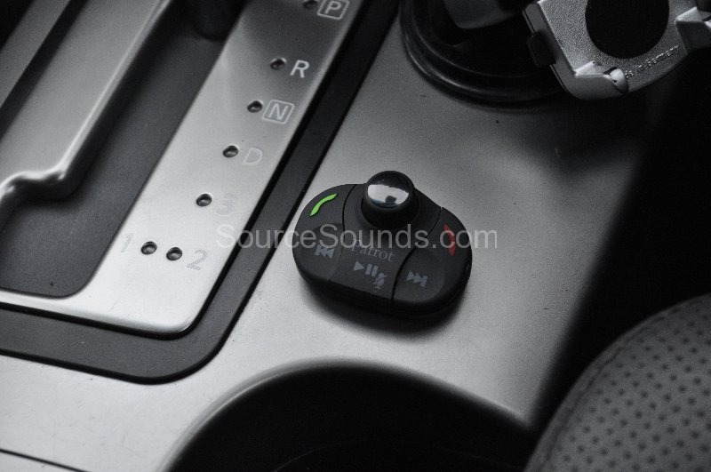 nissan-navara-bluetooth-upgrade-007