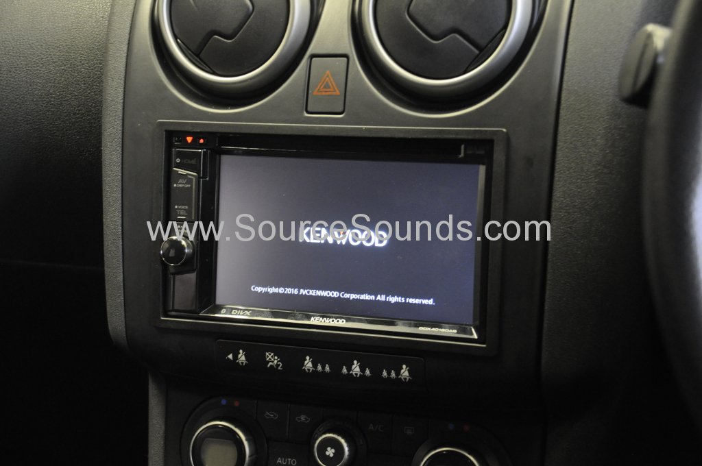 Nissan Qashqai 2007 DAB upgrade 002