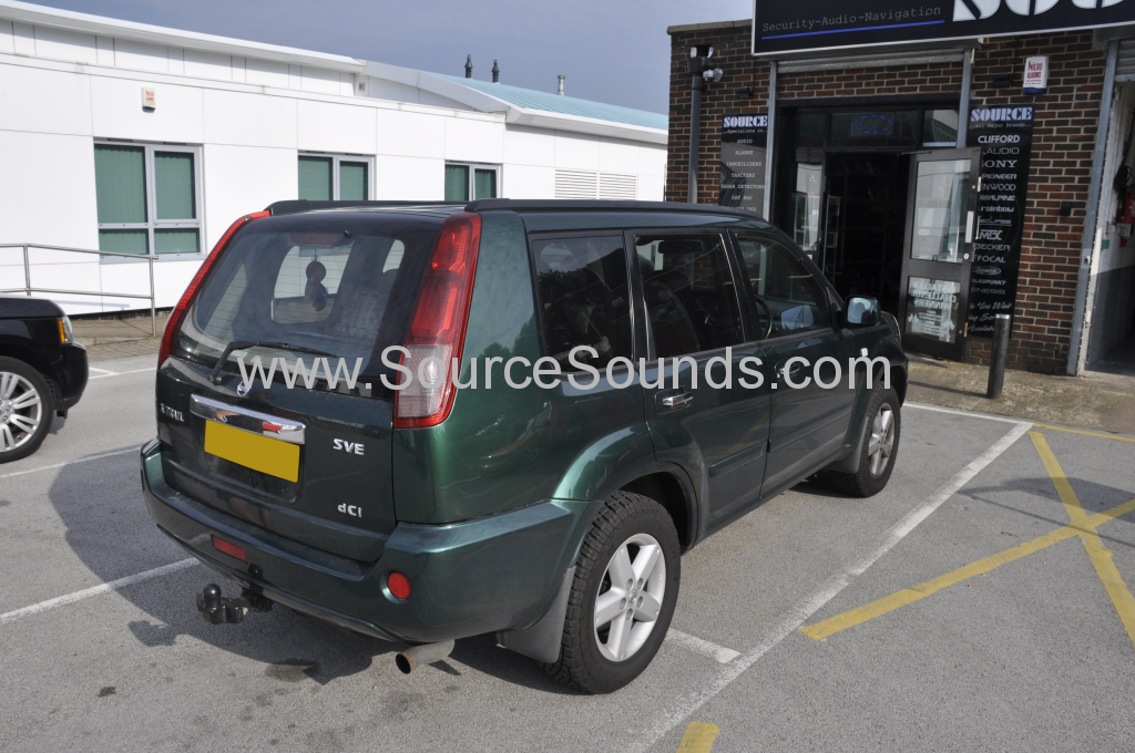 Nissan Xtrail 2005 DAB aerial upgrade 002