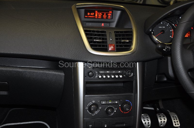 peugeot-207cc-2013-navigation-upgrade-003 peugeot-207cc-2013-navigation-upgrade-003