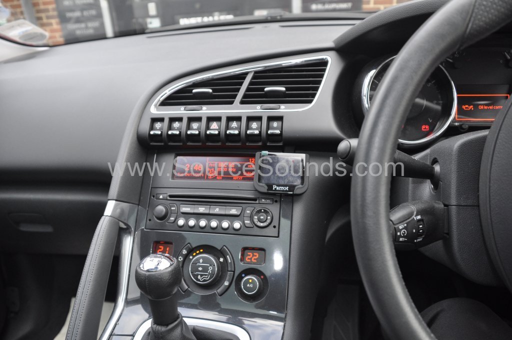 Peugeot 3008 2010 bluetooth upgrade 002