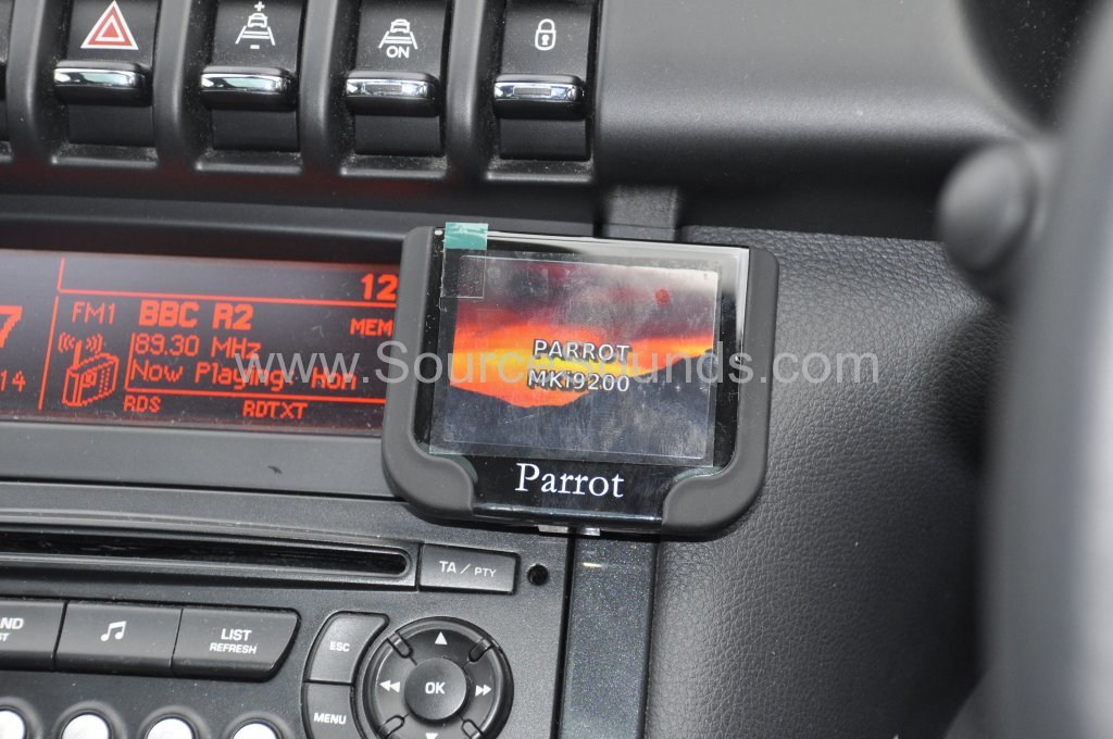 Peugeot 3008 2010 bluetooth upgrade 004