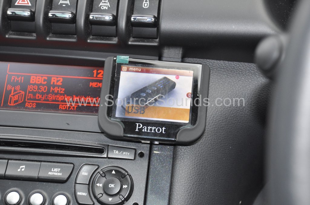 Peugeot 3008 2010 bluetooth upgrade 007