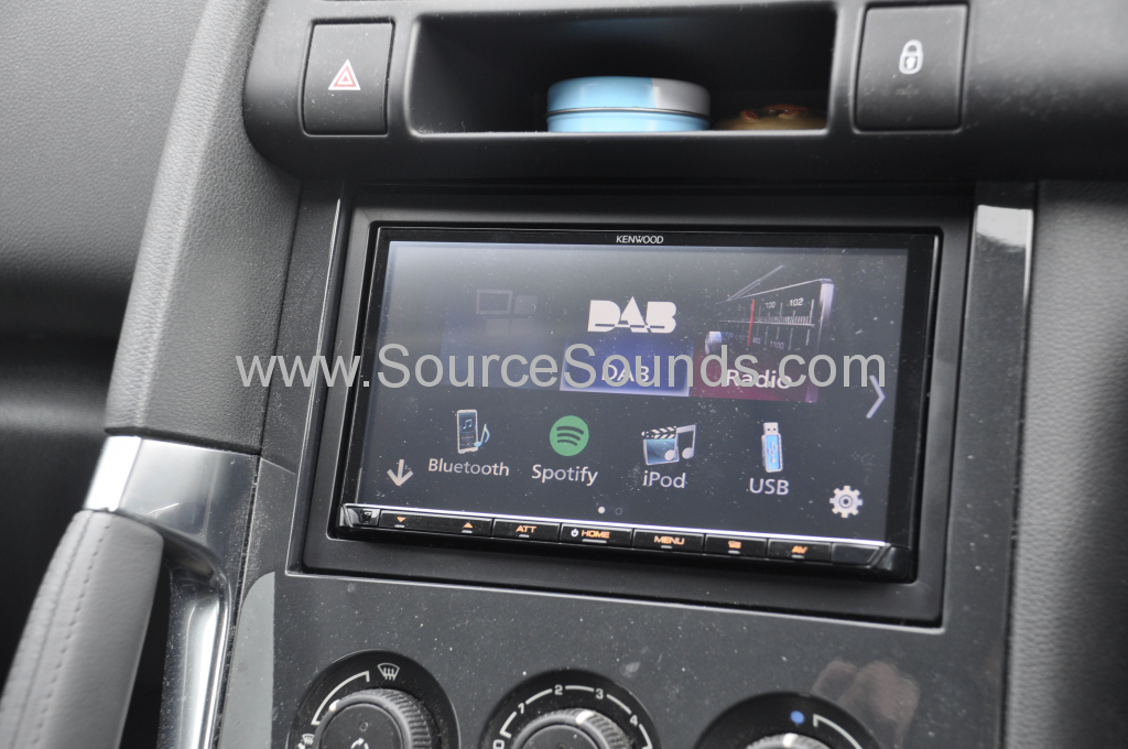 Peugeot 3008 2012 DAB stereo upgrade 004