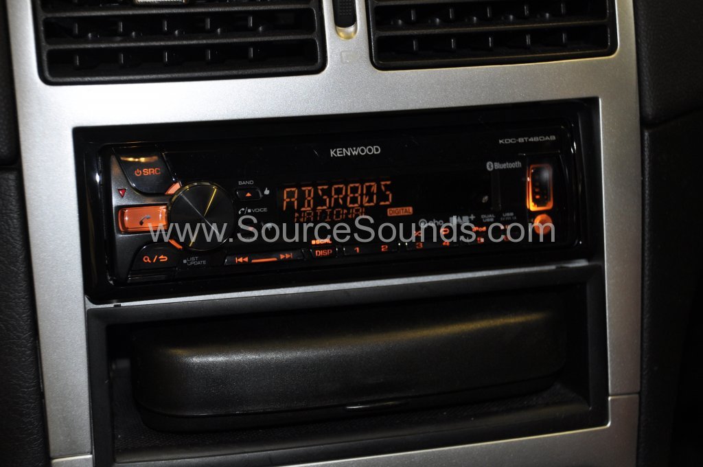 Peugeot 307 2007 DAB stereo upgrade 006
