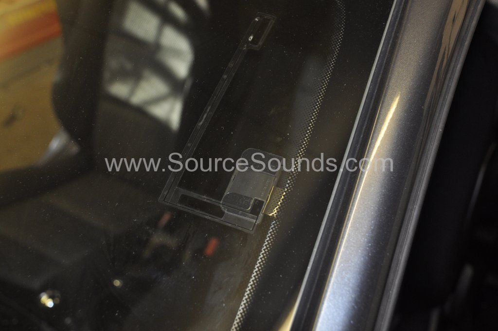 Peugeot 307 2007 DAB stereo upgrade 008