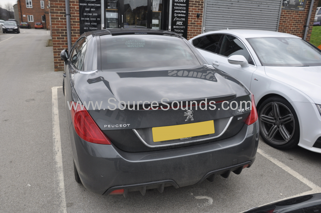 Peugeot 308cc DAB upgrade 002