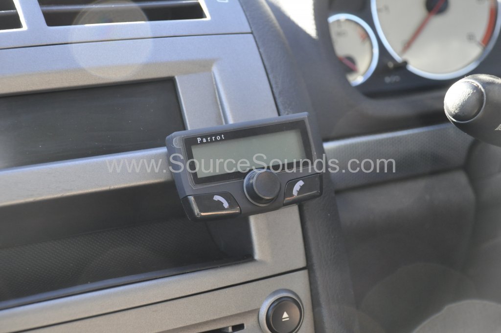 Peugeot 407 2005 parrot bluetooth upgrade 002.JPG