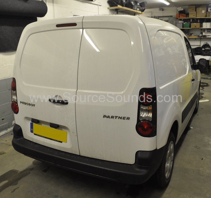 Peugeot Partner 2013 bluetooth upgrade 002
